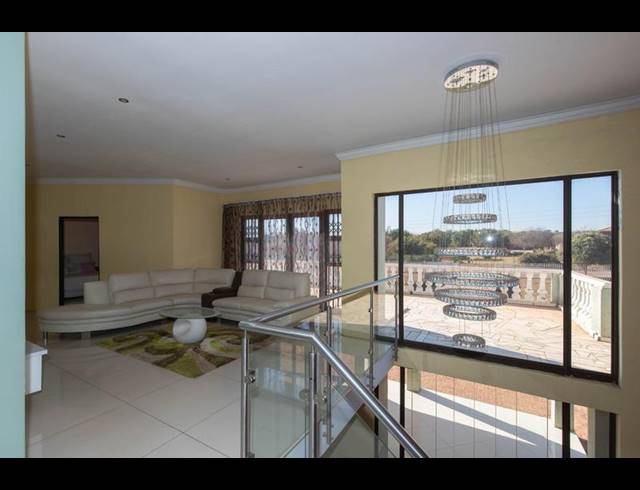6 BEDROOM HOUSE FOR SALE IN RIETVLEI VIEW COUNTRY ESTATES